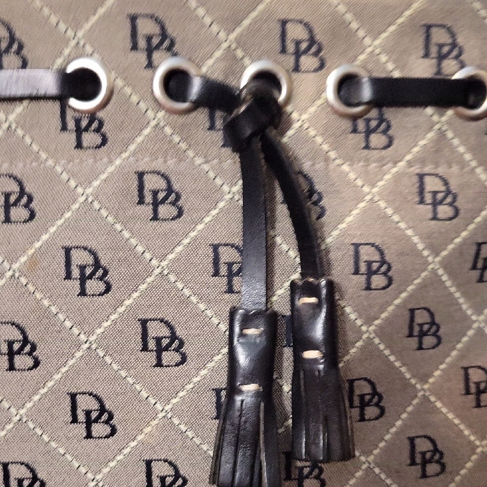 Dooney & Bourke Tan and Black Tote Bag - Picture 3 of 5